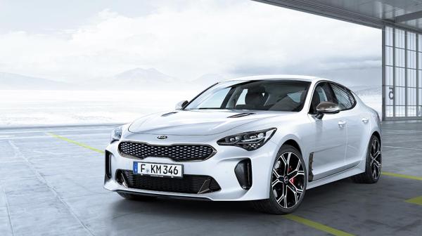 Kia анонсировала российский Stinger